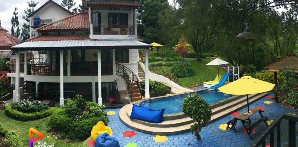 Kota Bunga Private Pool